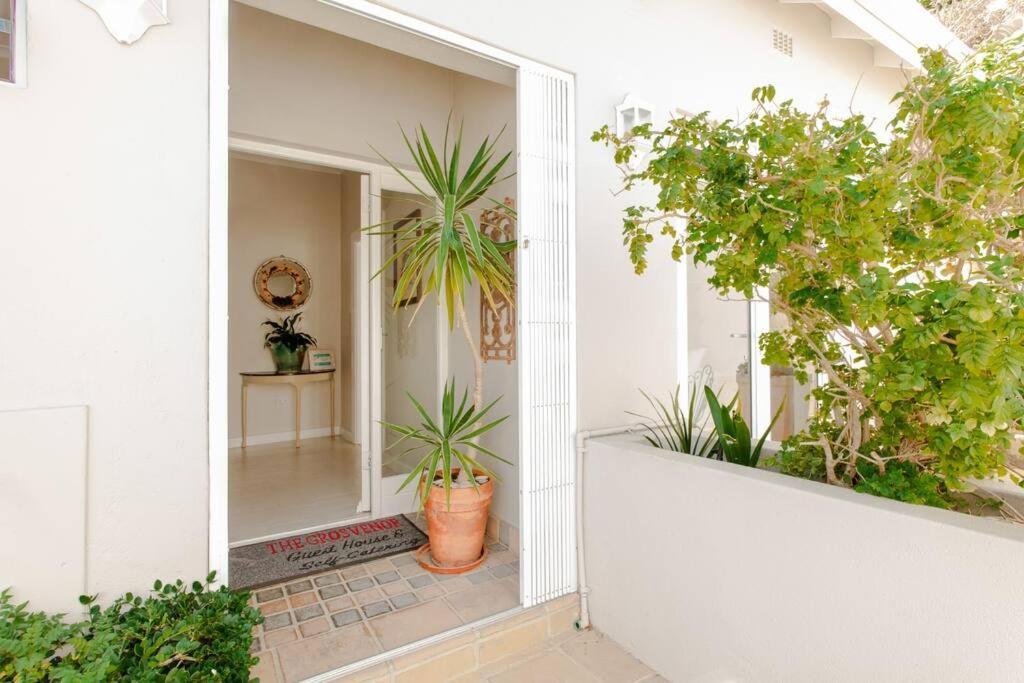 The Grosvenor Guest House & Self Catering بلدة سيمون المظهر الخارجي الصورة