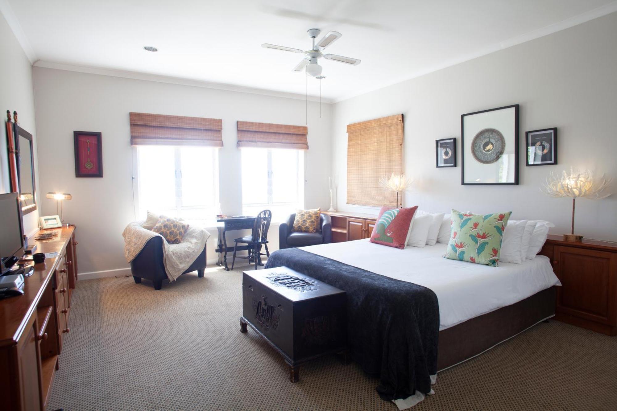 The Grosvenor Guest House & Self Catering بلدة سيمون المظهر الخارجي الصورة
