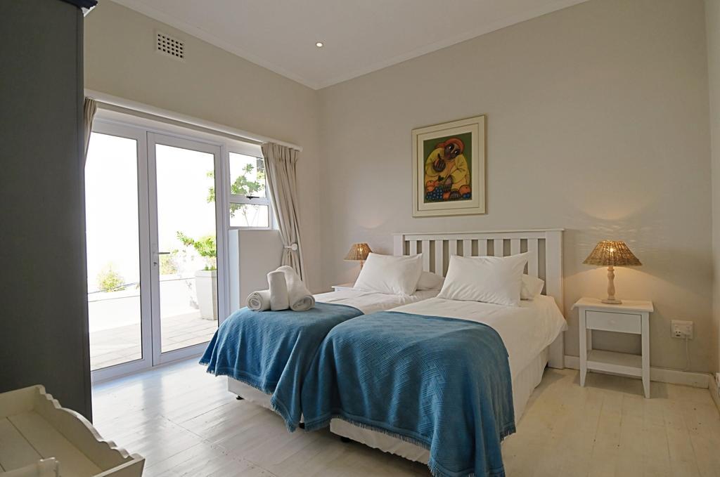 The Grosvenor Guest House & Self Catering بلدة سيمون المظهر الخارجي الصورة