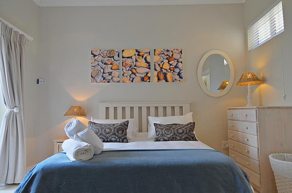 The Grosvenor Guest House & Self Catering بلدة سيمون المظهر الخارجي الصورة