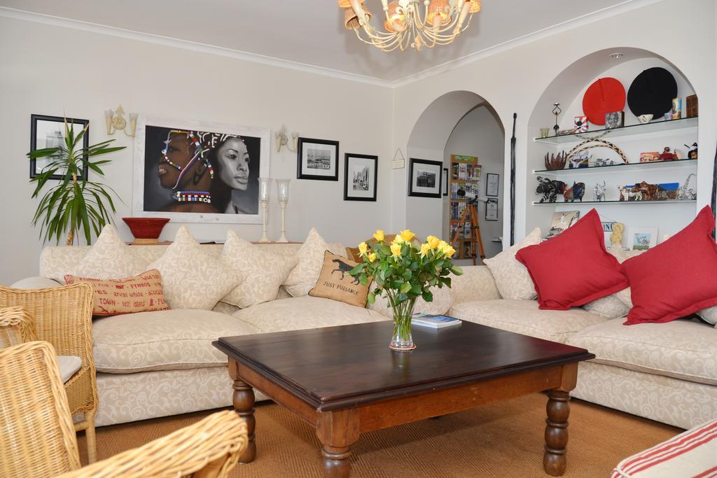 The Grosvenor Guest House & Self Catering بلدة سيمون المظهر الخارجي الصورة