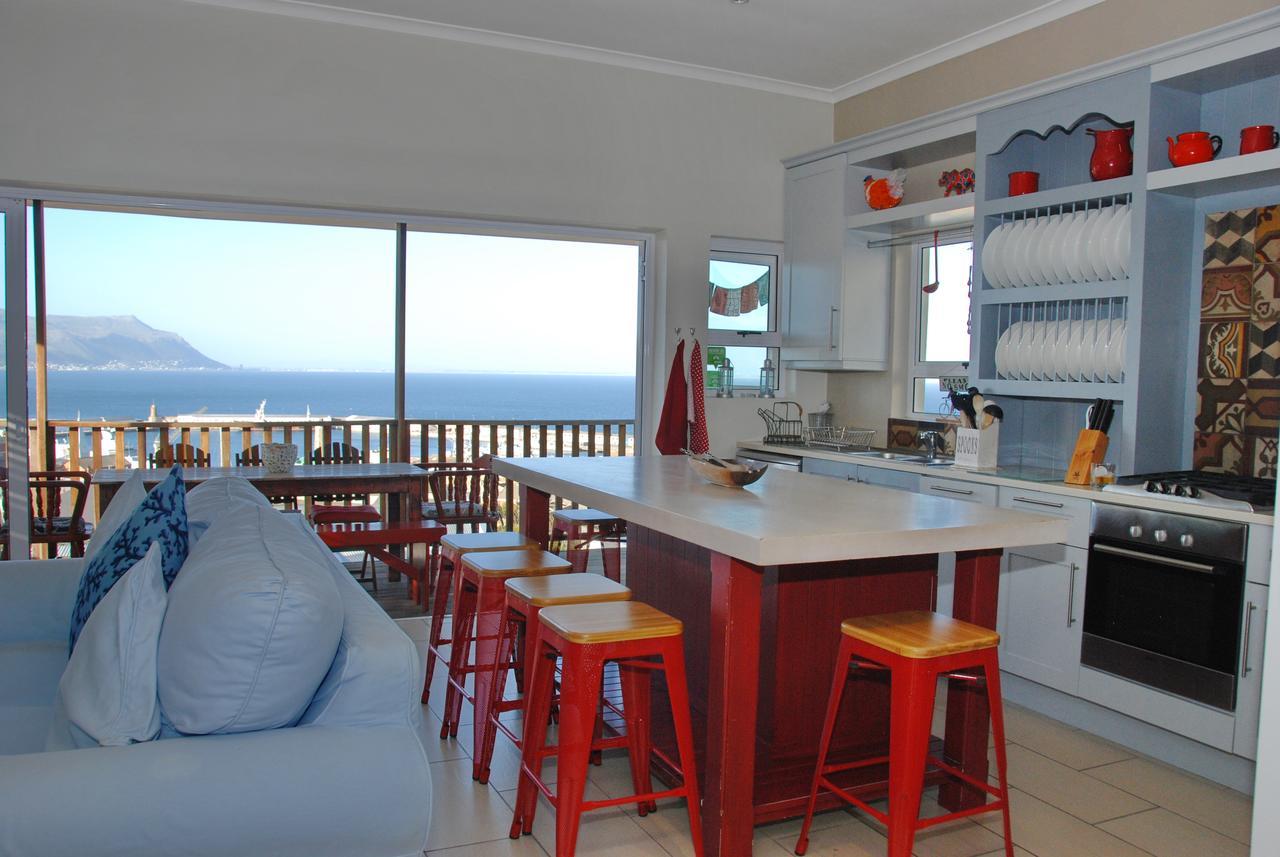 The Grosvenor Guest House & Self Catering بلدة سيمون المظهر الخارجي الصورة